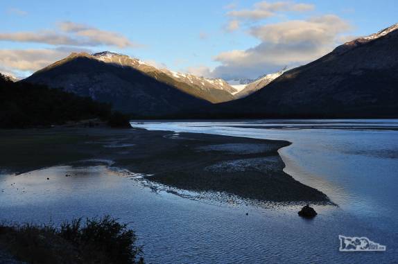 Fim de tarde ao sul de Villa O'Higgins, onde termina a Carretera Austral, no sul do Chile